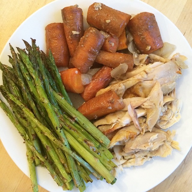 Day 21, #whole30 - dinner (roasted asparagus, leftover chicken, and leftover carrots)