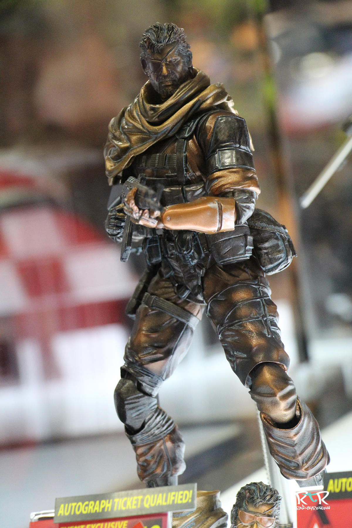 Play Arts Metal Gear Solid V Fkkk 1PCS The Phantom Pain Snake Game Figure 30 cm 
