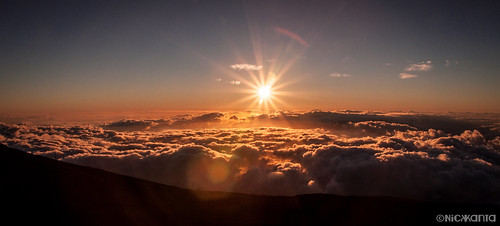 sunset sky sunlight color clouds volcano hawaii nationalpark nikon pano maui panoramic haleakala summit haleakalanationalpark hawaiianislands d90 outdoorphotography tamron1750