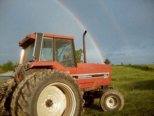 tractor rainbow double international pasture