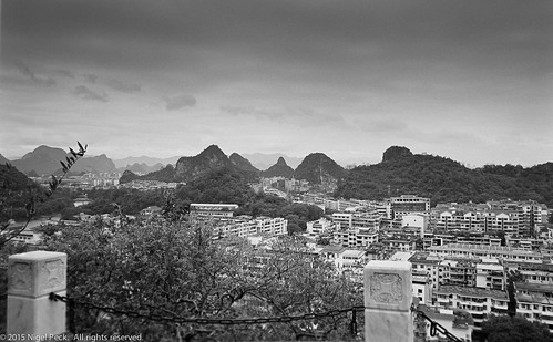 china city blackandwhite bw mountains film monochrome cn landscape guilin guangxi karstpeaks 100tmx explored kodak100tmax 攝影發燒友 leica28mmsummicronmf2asph id111323c leicampsilver leica28mmsummicronmf2asphleica28mmsummicronmf2asphleica28mmsummicronmf2asph