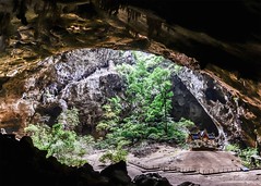 praya nakhon cave