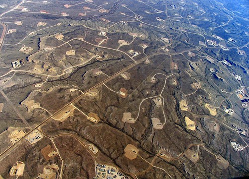 Fracking of FOSSIL OIL & GAS by huge amounts of SRM WATER!