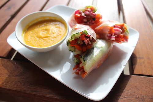 2014.07_spring rolls with carrot ginger dipping sauce