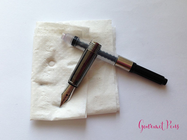 The Basics: Cleaning A Fountain Pen With A Converter