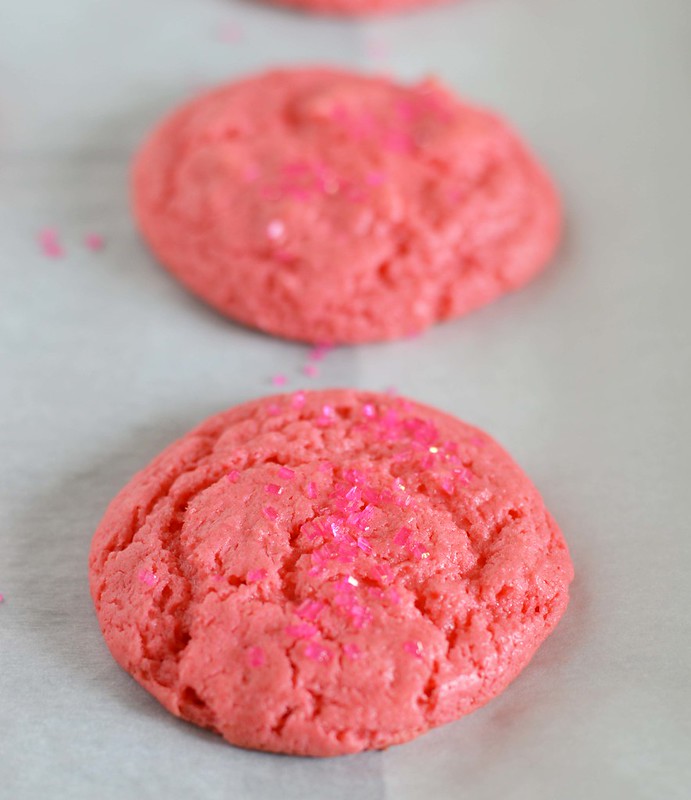 Raspberry Cheesecake Cookies | Friday is Cake Night
