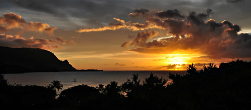 sunset kauai 18200 makana hanaleibay hanaleibayresort d5000 govisithawaii pwpartlycloudy hawaii2014
