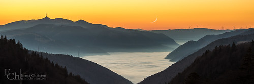rot landschaft grenchenberg sonnenuntergang monduntergang orange jura berge schweiz berg nebel hochnebel aussicht chasseral montsolei