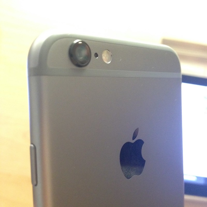 Apple iPhone 6 & iOS 8