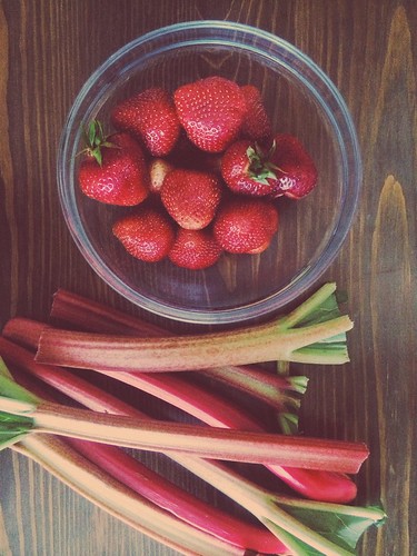 Cheesecake, strawberries & rhubarb