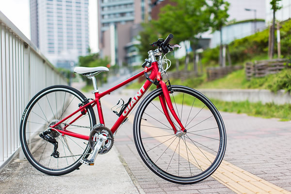 06_赤い自転車のイメージ