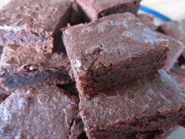 mmmm homemade chocolate brownies (4)