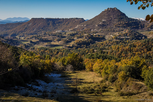 autumn españa castle landscape paisaje otoño castillo cataluña osona besora bisaura sal18250 santamariadebesora