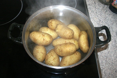 10 - Kartoffeln kochen / Cook potatoes