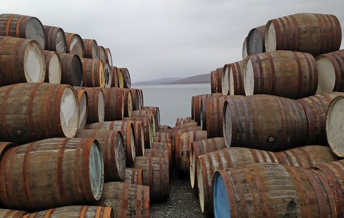 apple scotland 5 islay whisky distillery cask iphone bunnahabhain
