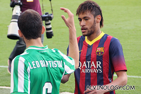 Neymar with a Real Betis player