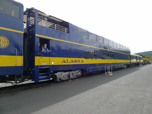 railroad alaska train railway rr passenger talkeetna denali domecar ultradome