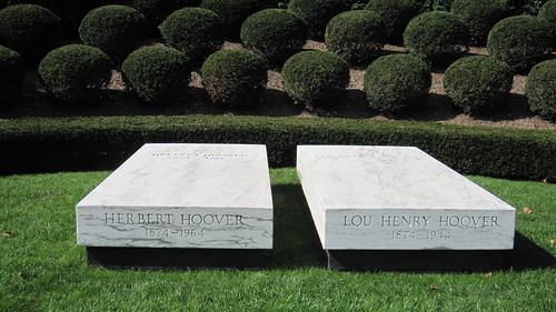 Herbert Hoover Presidential Library and Museum gravesite 2