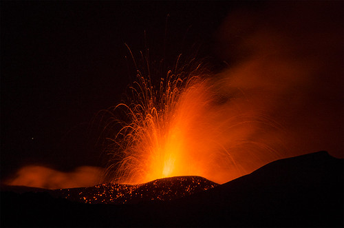 red fountain volcano lava sicily etna fontana sicilia vulcano 2014 eruzione adrano nsec