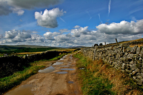 uk wild sky beauty countryside nationalpark amazing scenery hiking path yorkshire stunning recreation openspace northyorkshire dales grassington yorkshiredales publicfootpath wlaking visitorattraction pete1074 flickrpeterjcarr flickrpete1074 petercarrphotography