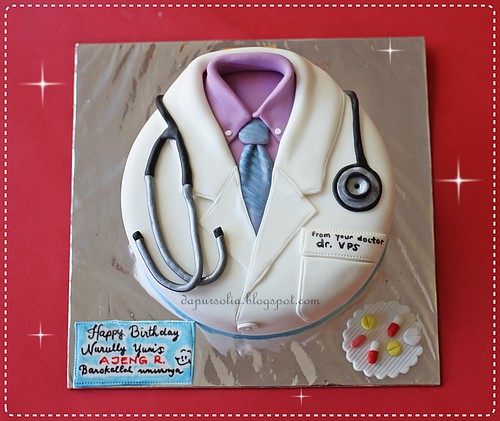 Doctor Coat Cake