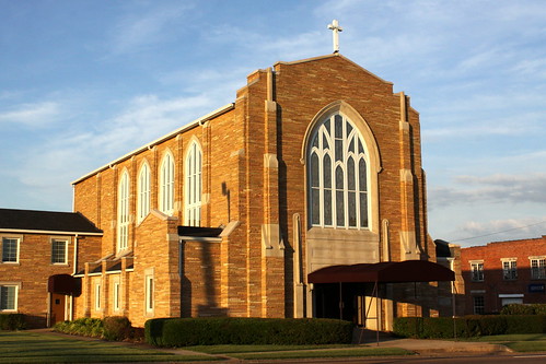 First United Methodist Church - Lexington, TN