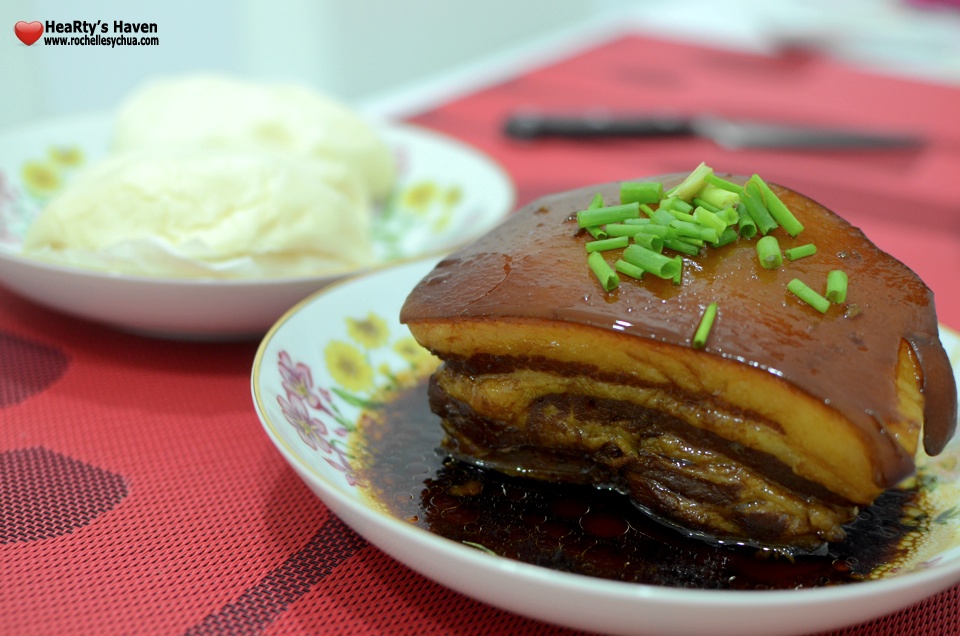 Braised Pork with Cua Pao