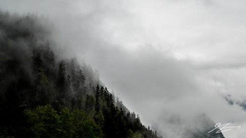 cloud mist mountain fog contrast landscape austria see sony hill upper salzkammergut hallstatt a7r hallstatter sel2470z