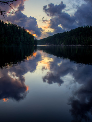 sunset sun lake nature suomi finland geotagged hdr luontokuva naturephotography järvi auringonlasku aurinko tonemapped tonemap 5exp kuhmoinen isojärvi luonnonvalokuvaus