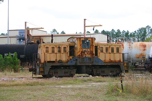 railroad georgia industrialpark diesellocomotive gatx warecounty repairfacility tankcarrepair centercabswitcher waresborogeorgia gstxrepairfacility gatx48574 nearwaycross