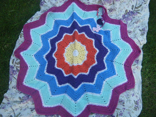 739 - Circle of Love made by Fiona Netherlands. Thank you!