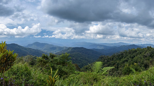 mountains malaysia kelantan perak titiwangsa puncak jeli grik banjarantitiwangsa lebuhrayatimurbarat
