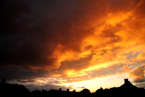 sunset sun window set canon eos zonsondergang bedroom day cloudy medemblik