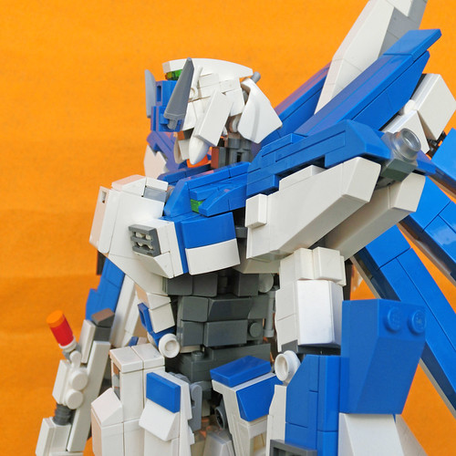 LEGO Hi-Nu Gundam