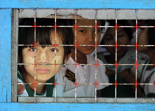 school kids burma myanmar fenêtre école myeik personnesenfants tanintharyi kyaukpya