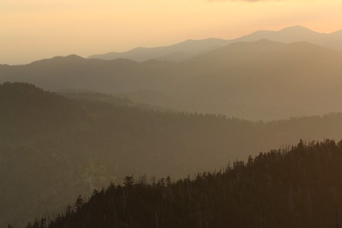 new travel sunset sky fog sunrise landscape dawn countryside twilight bright outdoor magichour clingmansdome greatsmokymountains canoneosrebelxs canoneos1000d
