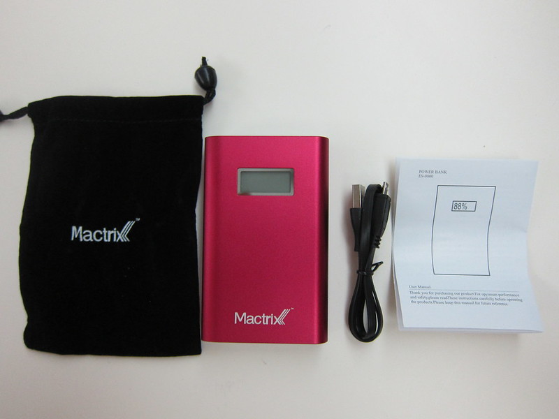Mactrix Dual 9000 Portable Battery - Packaging Contents