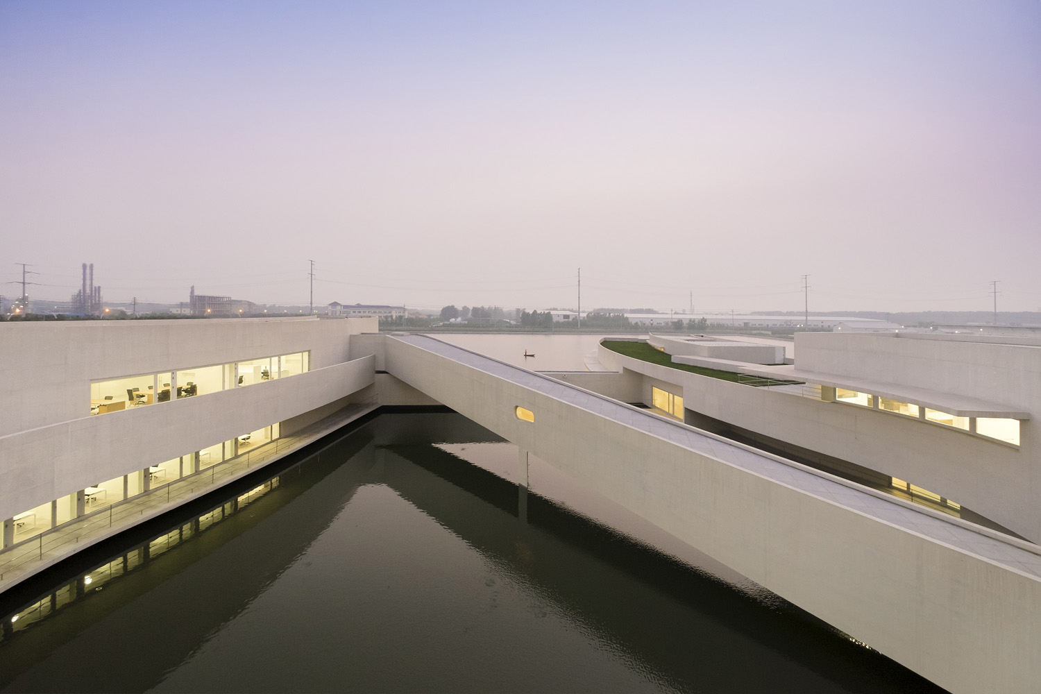 mm_The Building on the Water design by Álvaro Siza + Carlos Castanheira_19