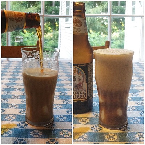 A few days ago mom mentioned Root Beer Floats, I haven't been able to stop thinking about them since... Tonight this happened. Let's talk about how insanely good Virgil's Micro Brewed Root Beer is, let's not talk about sugar. #foodfinds