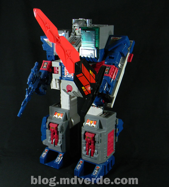 Transformers Fortress Maximus G1 Encore - modo robot
