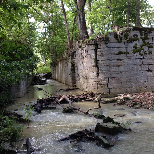 canal ruins hiking lock indiana metamora