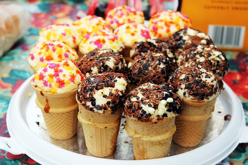 Delicious ice-cream cone cakes