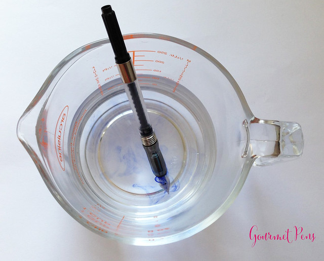 The Basics: Cleaning A Fountain Pen With A Converter
