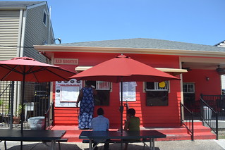 620 Red Rooster Snowball Stand
