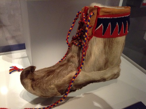 Bata Shoe Museum北欧原住民的驯鹿靴