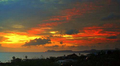sunset sky clouds island zonsondergang sunsetglow caribbean bonaire eiland avondrood dutchcaribbean caribbeannetherlands caribischnederland