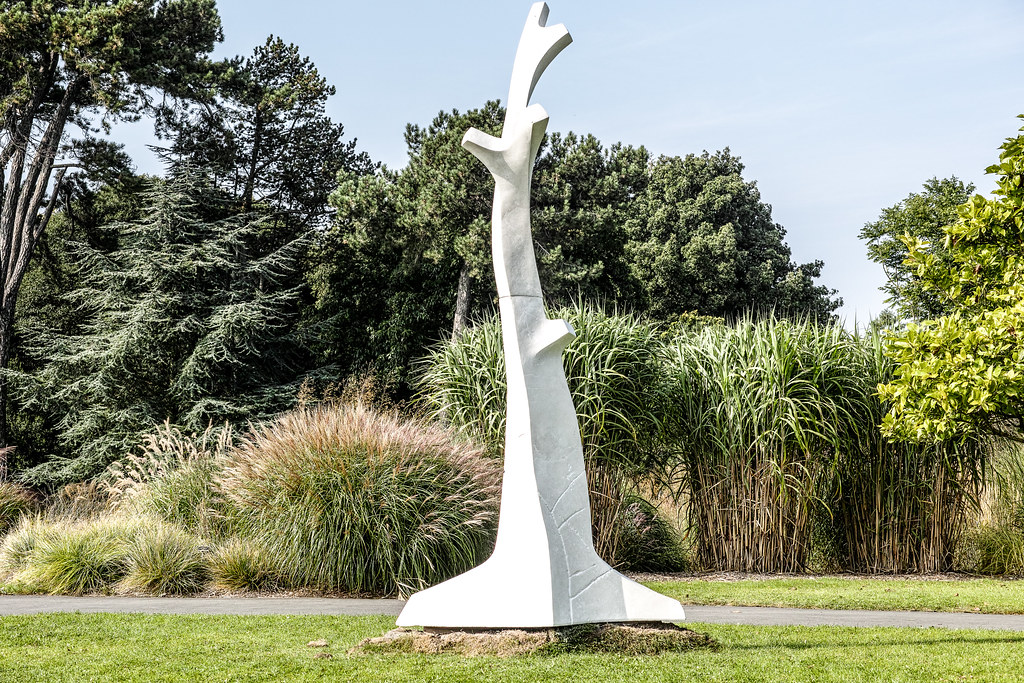Idealised Memories Of Vertical Growth By Ken Drew - Sculpture In Context 2014 Ref-1151