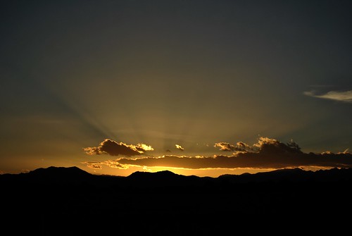 sunset sky usa cloud sun sunlight mountains silhouette clouds colorado lafayette dusk horizon bigsky ridgeline lafayettecolorado lafayetteco lafayettecoloradolafayettecoloradolafayette colafayetteco