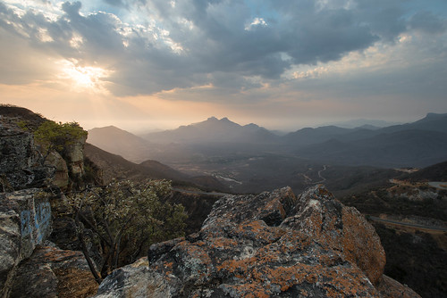 africa sunset mountains colors rock landscape afrika serene dust beams angola dryseason lubango serradeleba