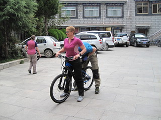 Lhasa bike assembly